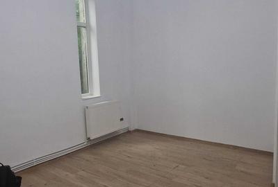 Apartament cu 2 camere semidecomandat în Floreasca