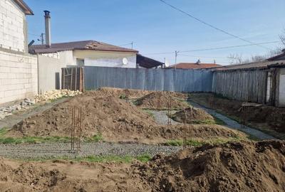 Teren de 200 mp, în Poarta Albă - 1