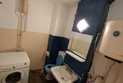 Garsonieră decomandată în Petros - 3