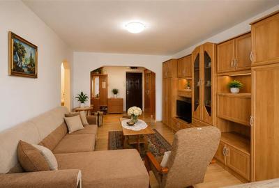 Apartament cu 2 camere semidecomandat, mobilat în Tractorul - 14