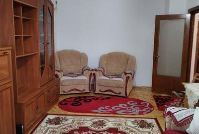 Apartament cu 2 camere decomandat în Exterior Vest