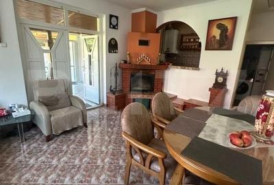 Casă cu 6 camere cu Teren 600 Mp în Micro 17 - 2