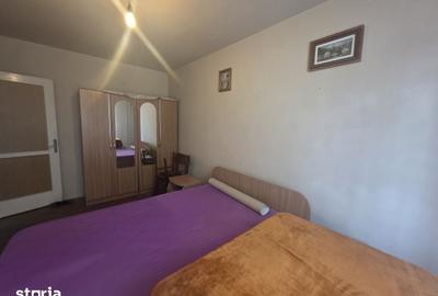 Apartament cu 2 camere decomandat în Tractorul - 10