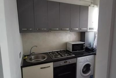 Garsonieră decomandată în Soarelui