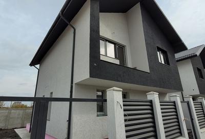 Casă cu 4 camere cu Teren 300 Mp în Cornetu - 1