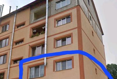 Apartament cu 2 camere decomandat în Criș - 1