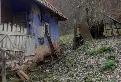 Casă cu 3 camere cu Teren 1600 Mp în Vălișoara - 2