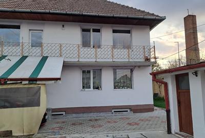 Casă individuală cu 5 camere cu Teren 341 Mp în Central - 11