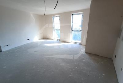 Apartament cu 2 camere semidecomandat în Mărăști