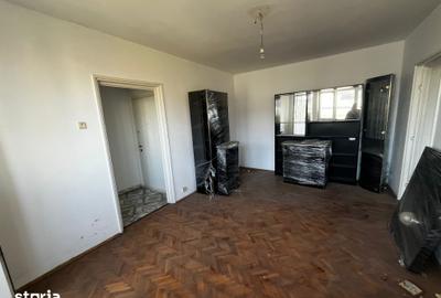 Apartament cu 2 camere semidecomandat în 1 Mai
