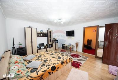 Casă cu 3 camere în Adunații-Copăceni
