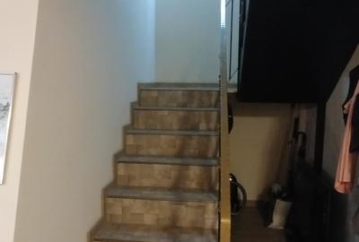 Casă cu 5 camere cu Teren 468 Mp în Lazu - 37