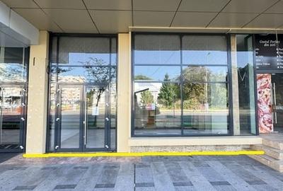 Spațiu comercial, de 85 mp, în Central