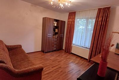 Casă individuală cu 6 camere cu Canalizare în Micro 16 - 9