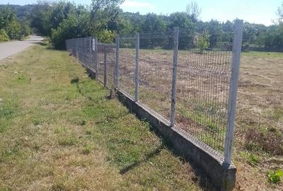 Teren de 2500 mp, în Dobrovăț