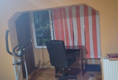 Apartament cu 3 camere decomandat în Micălaca
