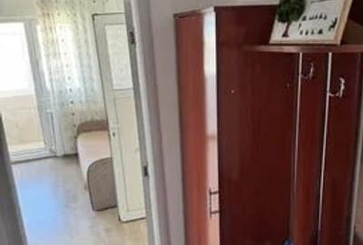 Apartament cu 3 camere semidecomandat, mobilat în Podu Roș - 4