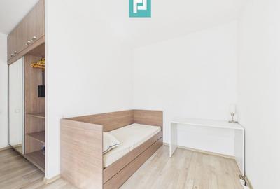 Apartament cu 3 camere semidecomandat în UTA - 18