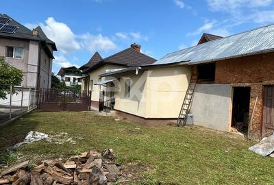 Casă cu 3 camere cu Teren 1140 Mp în Central
