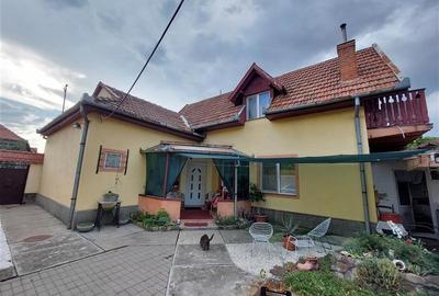 Casă individuală cu 3 camere cu Canalizare în Grădiște - 1