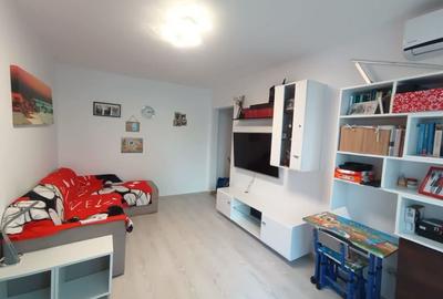 Apartament cu 3 camere semidecomandat în Casa de Cultură - 2