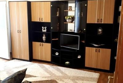 Apartament cu 2 camere decomandat în Central - 1