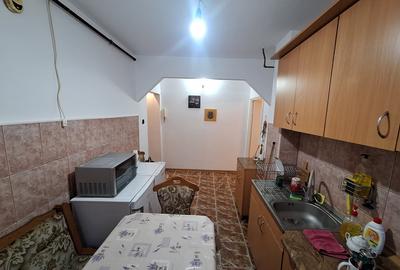 Apartament cu 2 camere semidecomandat, mobilat în Soarelui - 7