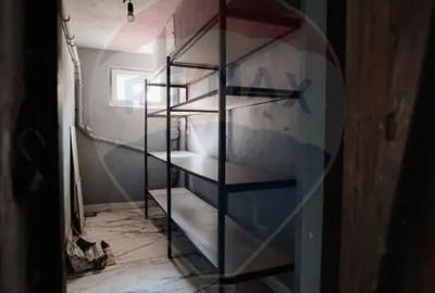 Spațiu comercial, de 45 mp, în Central