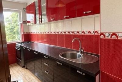 Apartament cu 2 camere decomandat în Titan