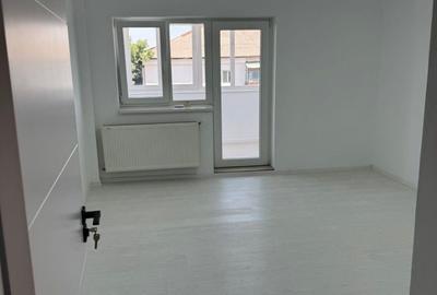 Apartament cu 4 camere decomandat în Central - 5