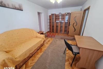 Apartament cu 2 camere semidecomandat, mobilat în Tătărași