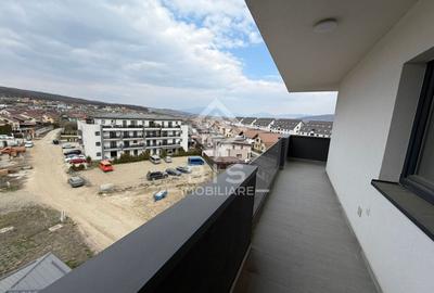 Apartament cu 3 camere decomandat în Est - 1
