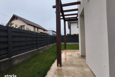Casă cu 5 camere cu Teren 325 Mp în Apahida