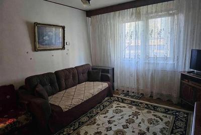 Apartament cu 2 camere semidecomandat în Florilor