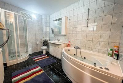Casă individuală cu 8 camere cu Garaj în Codlea - 12