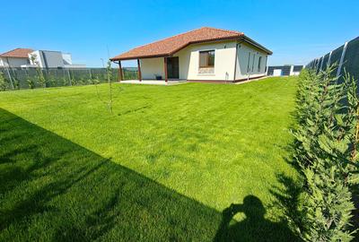 Casă cu 4 camere în Dumbrăvița - 3