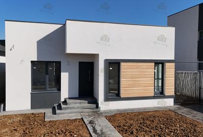 Casă individuală cu 4 camere cu Teren 330 Mp în Berceni