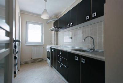 Apartament cu 2 camere decomandat, mobilat în Răcădău