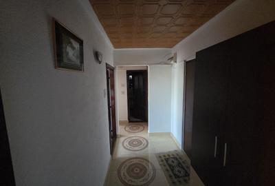 Apartament cu 2 camere decomandat în Craiter