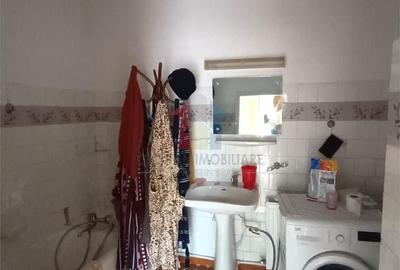 Casă cu 3 camere în Central