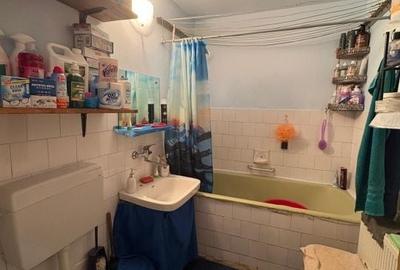 Apartament cu 3 camere în Vasile Alecsandri