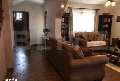 Casă cu 5 camere cu Teren 500 Mp în Sângeorgiu de Mureș