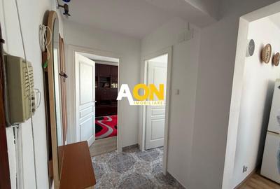 Apartament cu 3 camere semidecomandat, mobilat în Cetate - 10