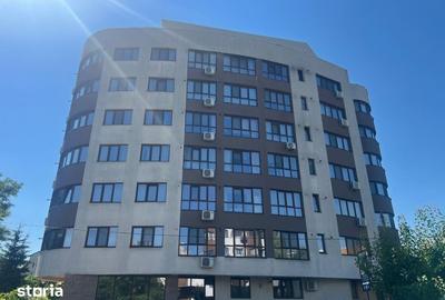 Apartament cu 3 camere în Centru Civic
