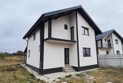 Casă individuală cu 5 camere cu Teren 430 Mp în Săbăreni - 2