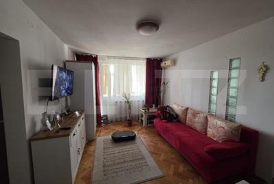 Apartament cu 2 camere semidecomandat în Central