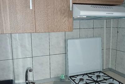 Apartament cu 4 camere decomandat în Central - 1