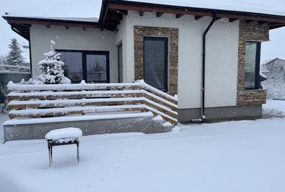 Casă cu 4 camere în Tunari - 3