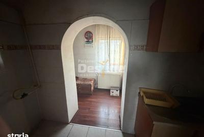 Casă cu 3 camere cu Canalizare în Giulești - 11
