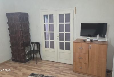 Casă cu 2 camere în Central